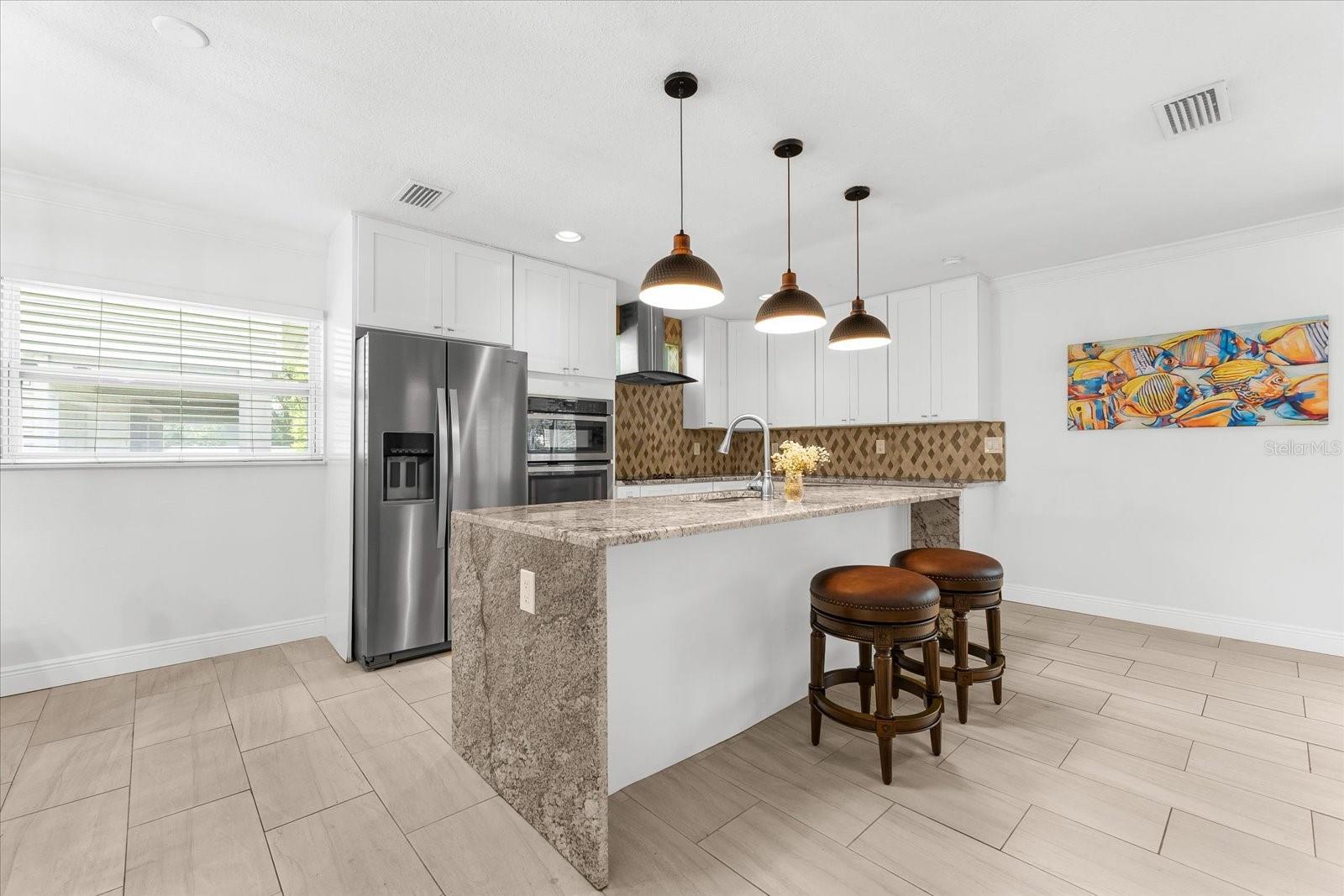 125 CARLYLE DR, PALM HARBOR, FL, 34683