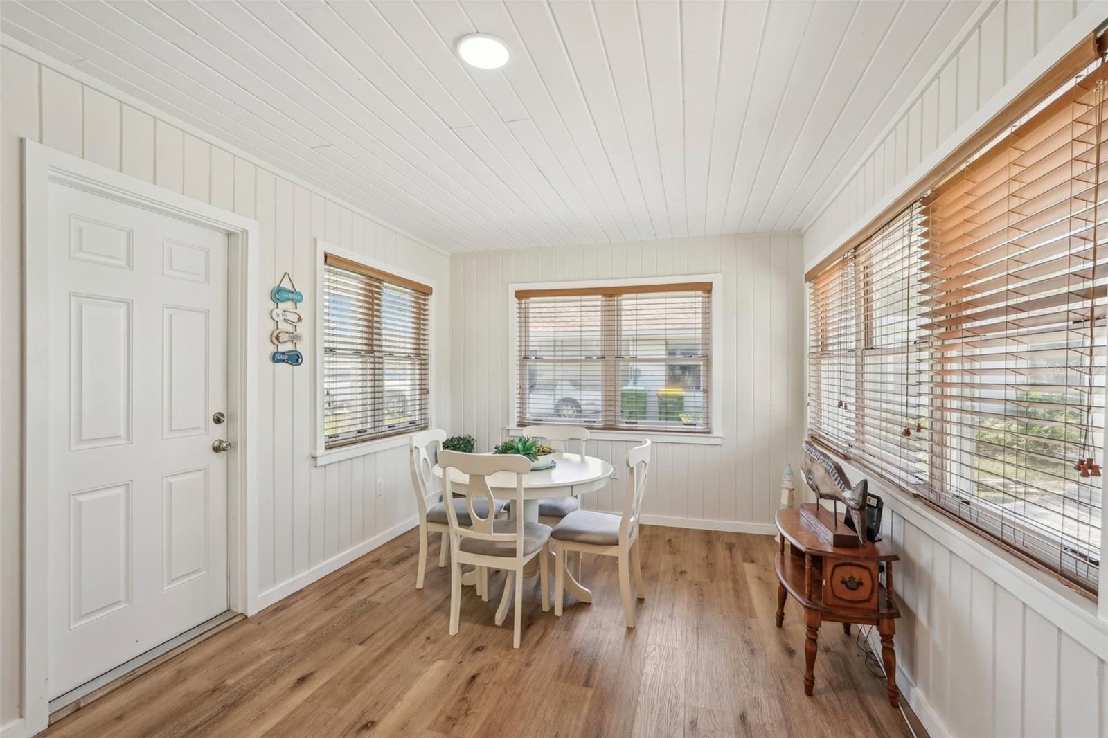 2626 CHERYLE LN, SARASOTA, FL, 34237