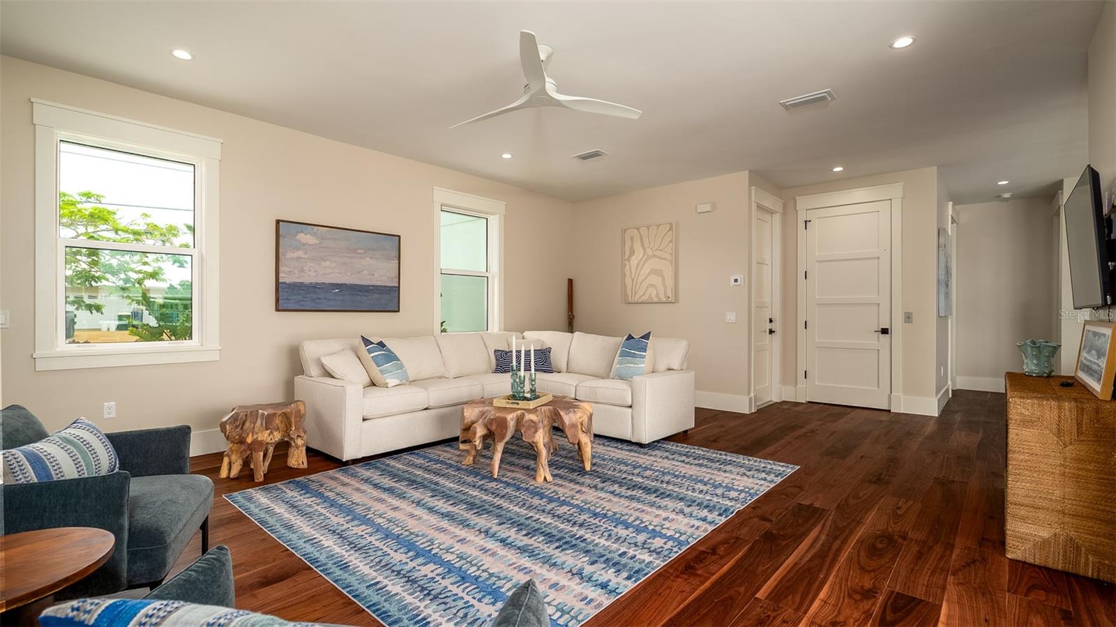 A4652348 Property Photo