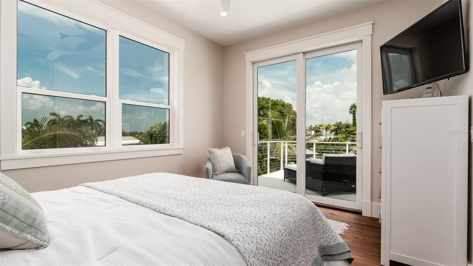 A4652348 Property Photo