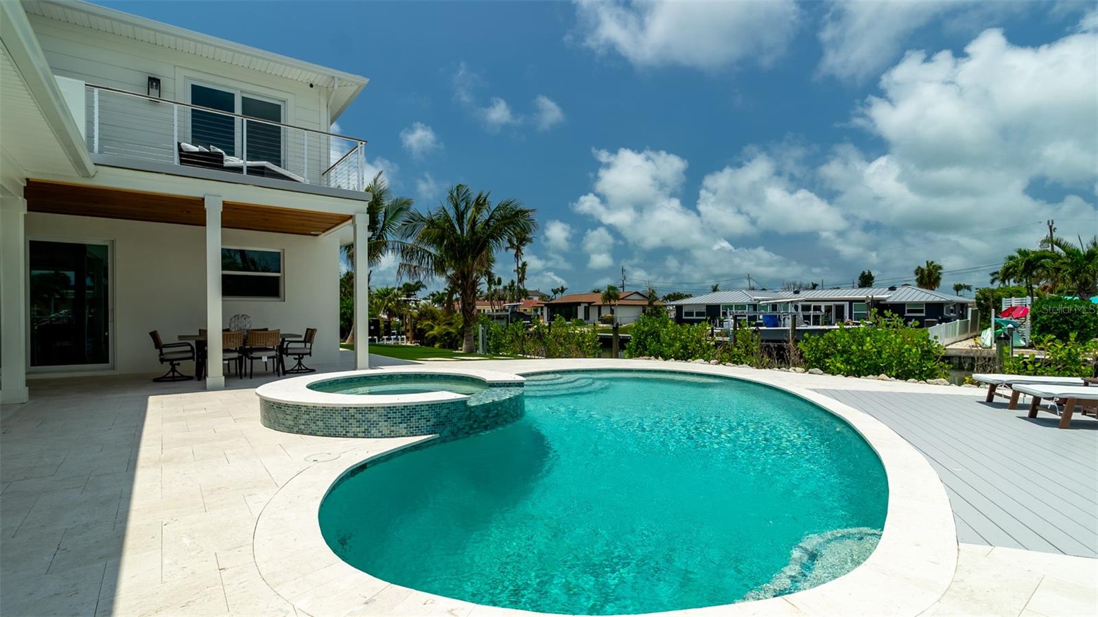 A4652348 Property Photo