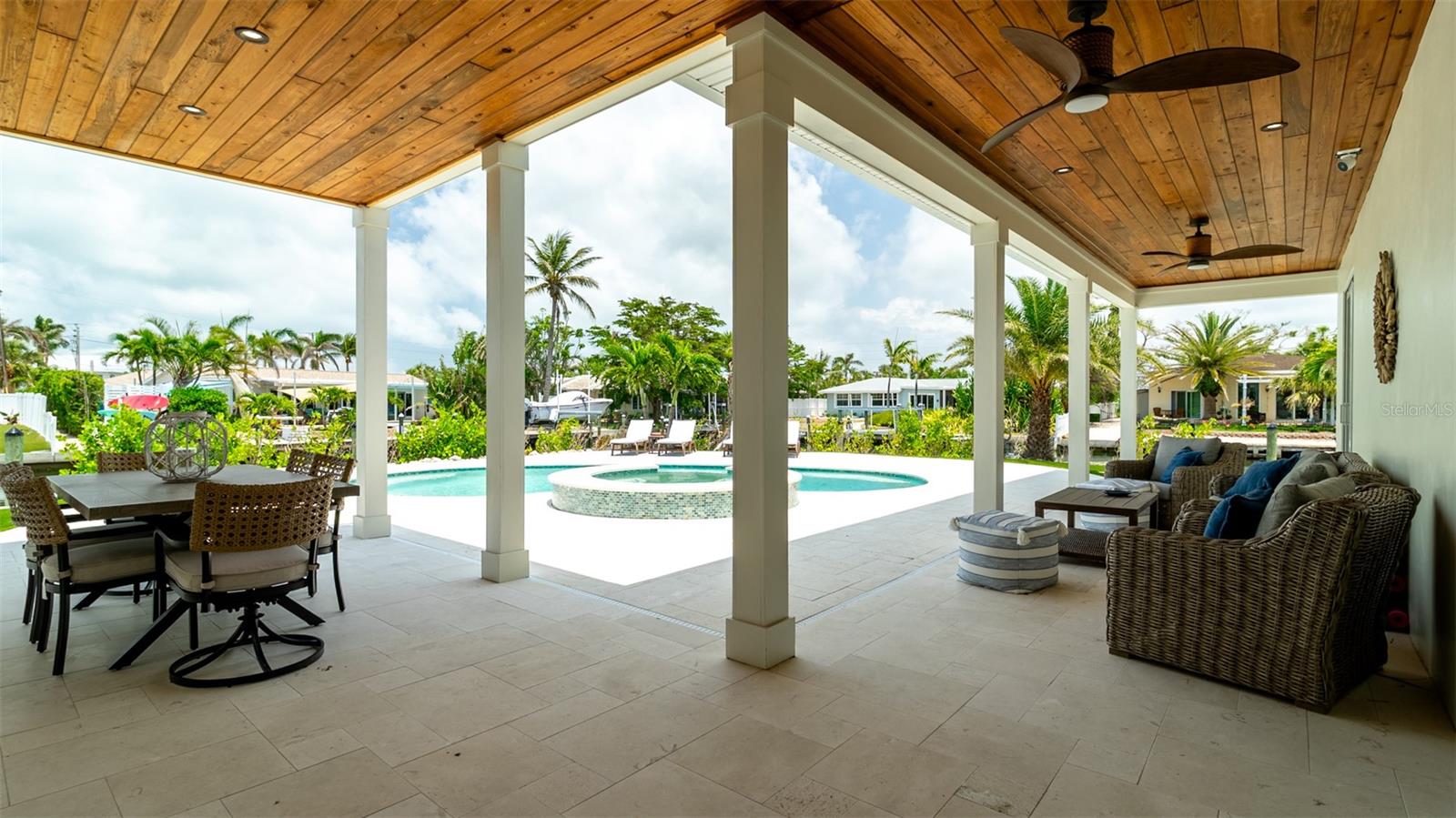 A4652348 Property Photo