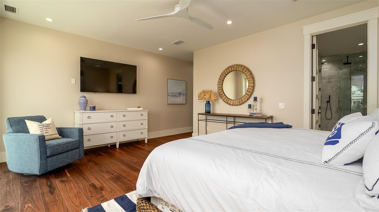 A4652348 Property Photo