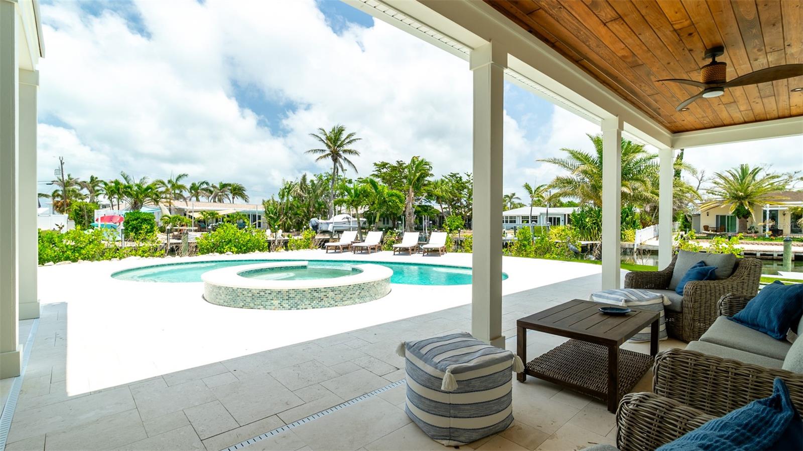 A4652348 Property Photo