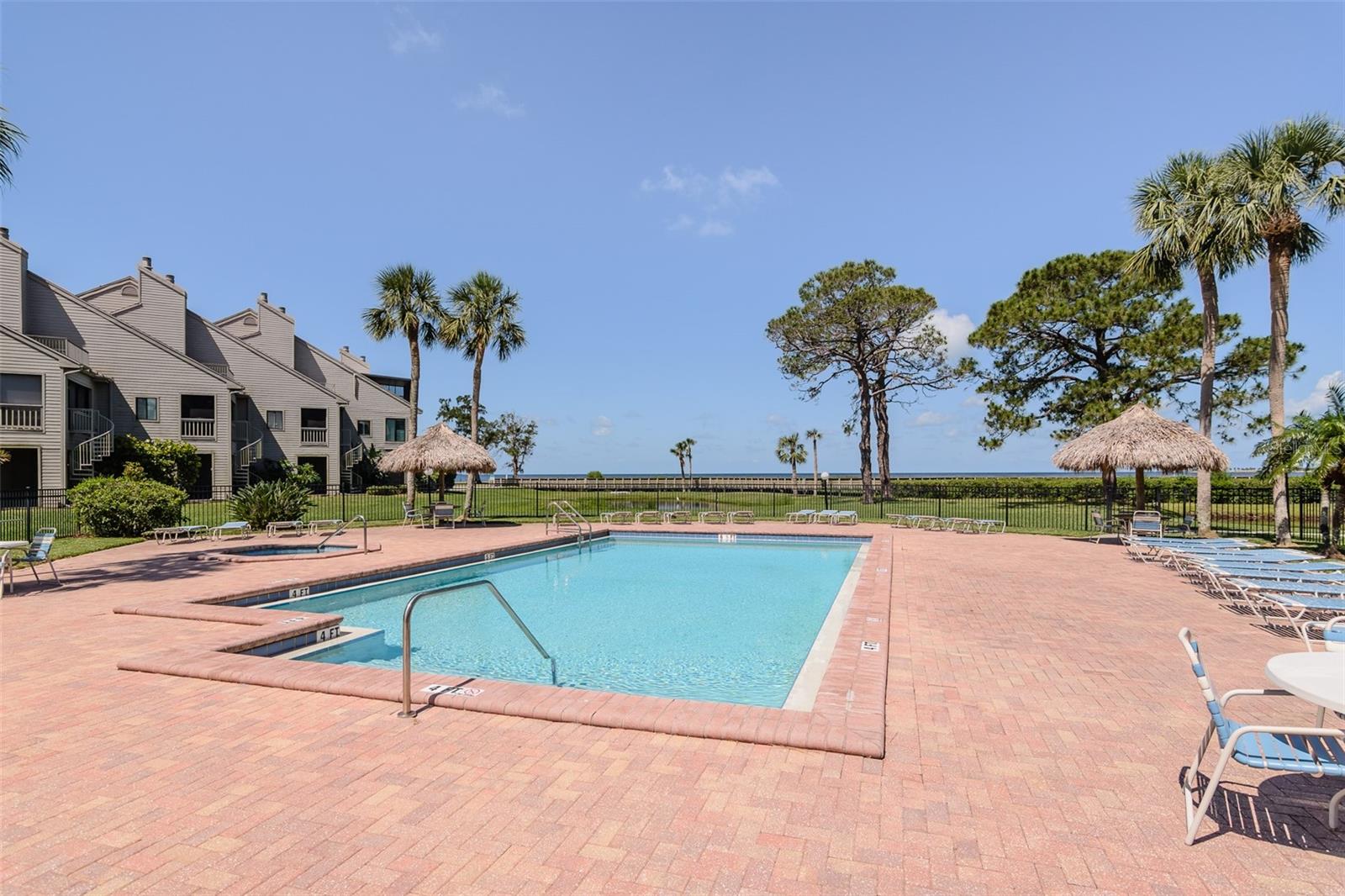 322 WINDRUSH LOOP #22, TARPON SPRINGS, FL, 34689