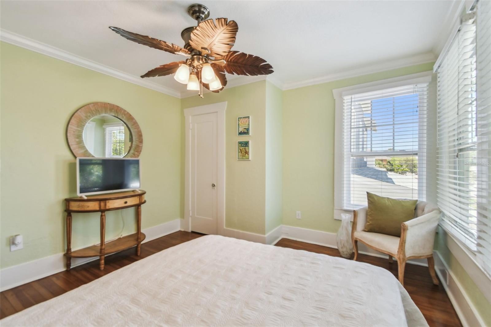 834 26TH AVE N, ST PETERSBURG, FL, 33704