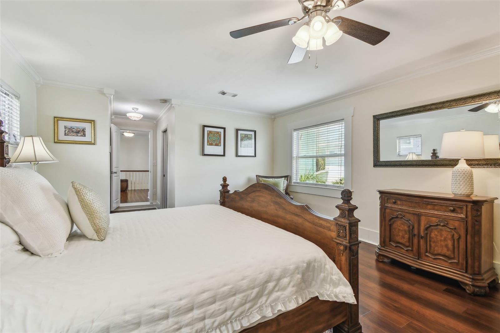 834 26TH AVE N, ST PETERSBURG, FL, 33704