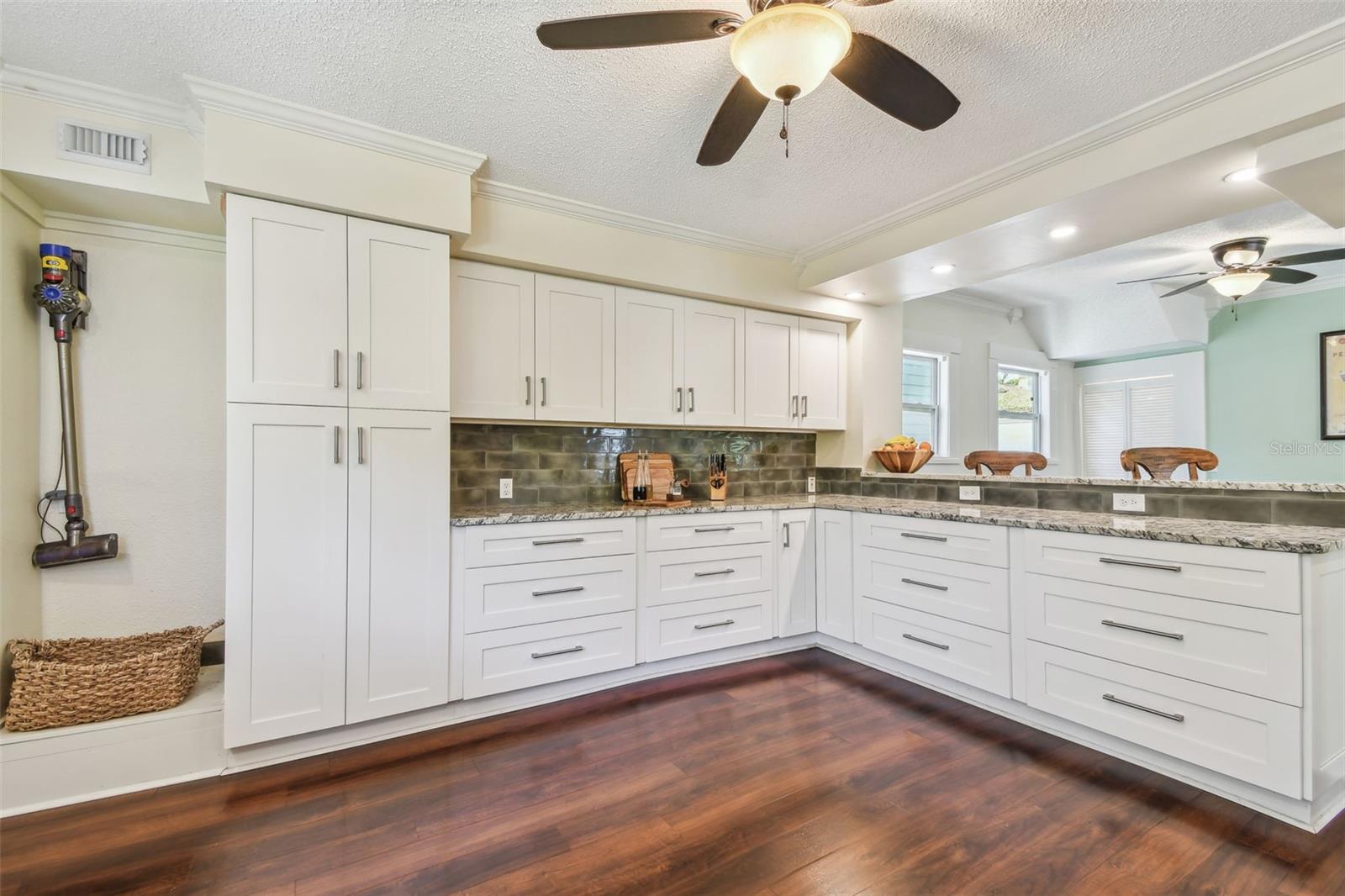 834 26TH AVE N, ST PETERSBURG, FL, 33704