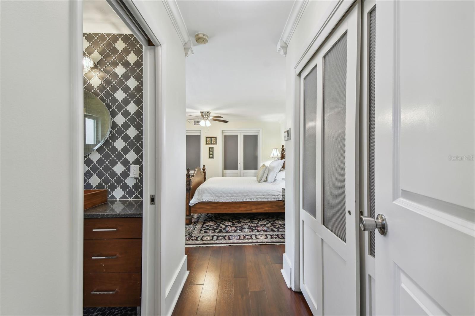 834 26TH AVE N, ST PETERSBURG, FL, 33704