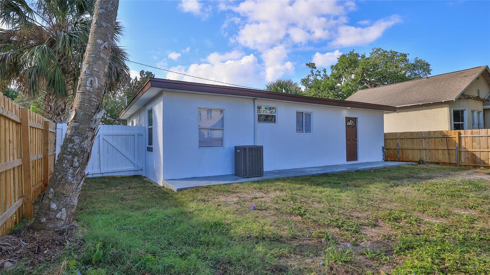 326 HOBART AVE, DAYTONA BEACH, FL, 32114