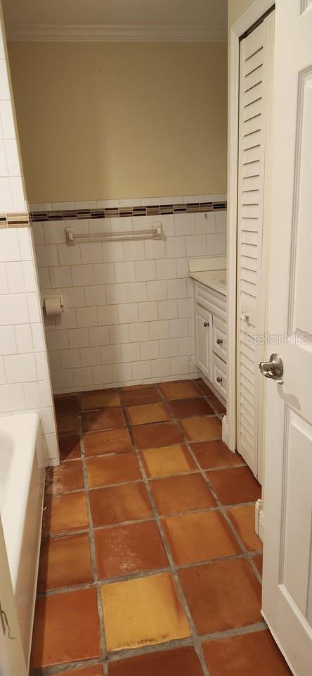 2103 DOUD ST, SARASOTA, FL, 34231