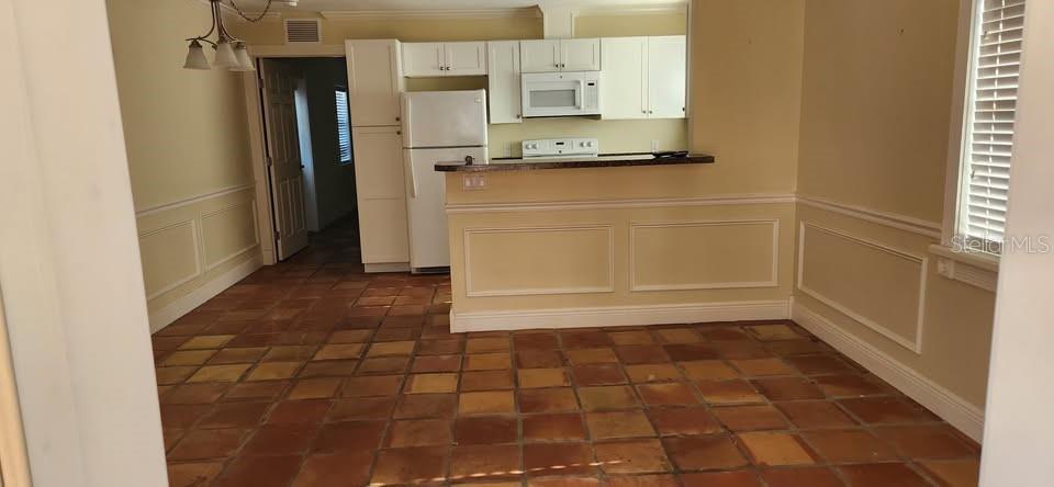 2103 DOUD ST, SARASOTA, FL, 34231