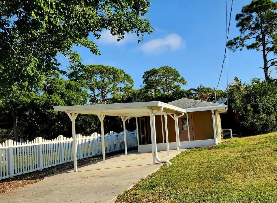 2103 DOUD ST, SARASOTA, FL, 34231