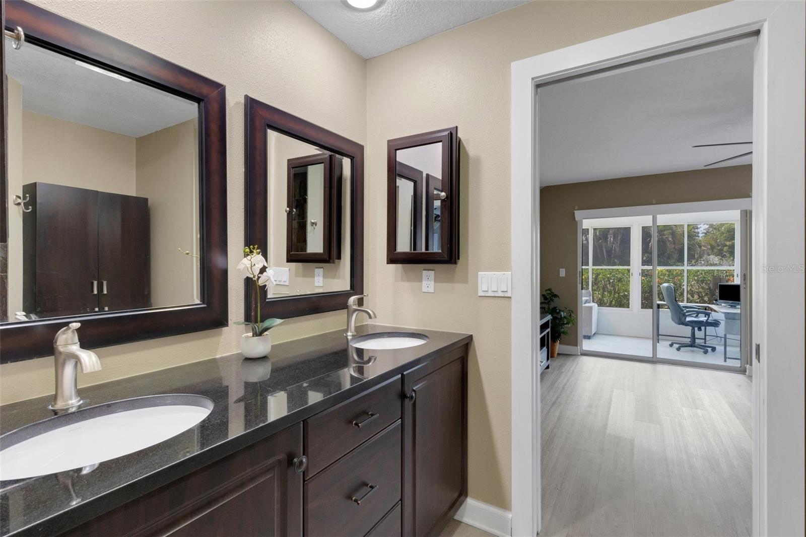 3666 BONAVENTURE CT, SARASOTA, FL, 34243