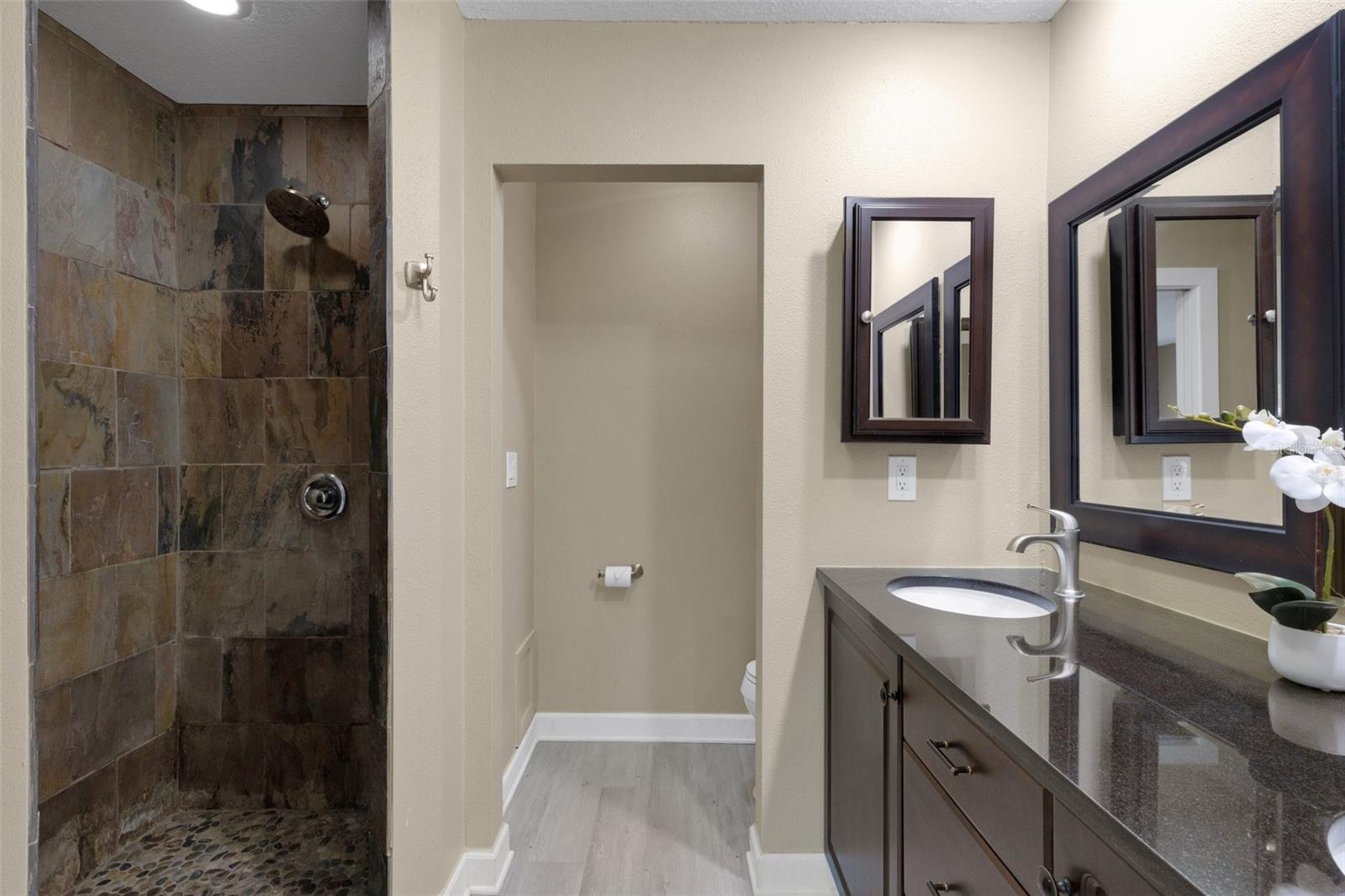 3666 BONAVENTURE CT, SARASOTA, FL, 34243