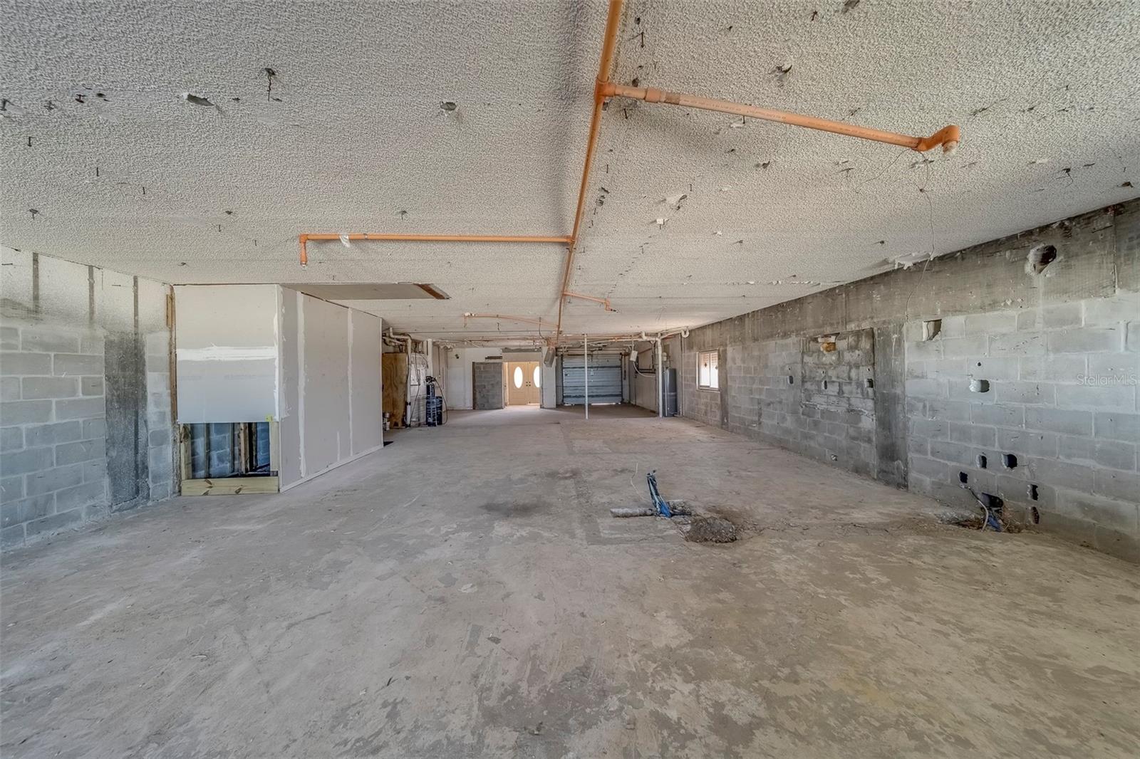 TB8385131 Property Photo