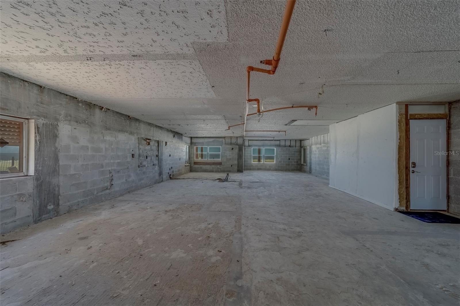 TB8385131 Property Photo