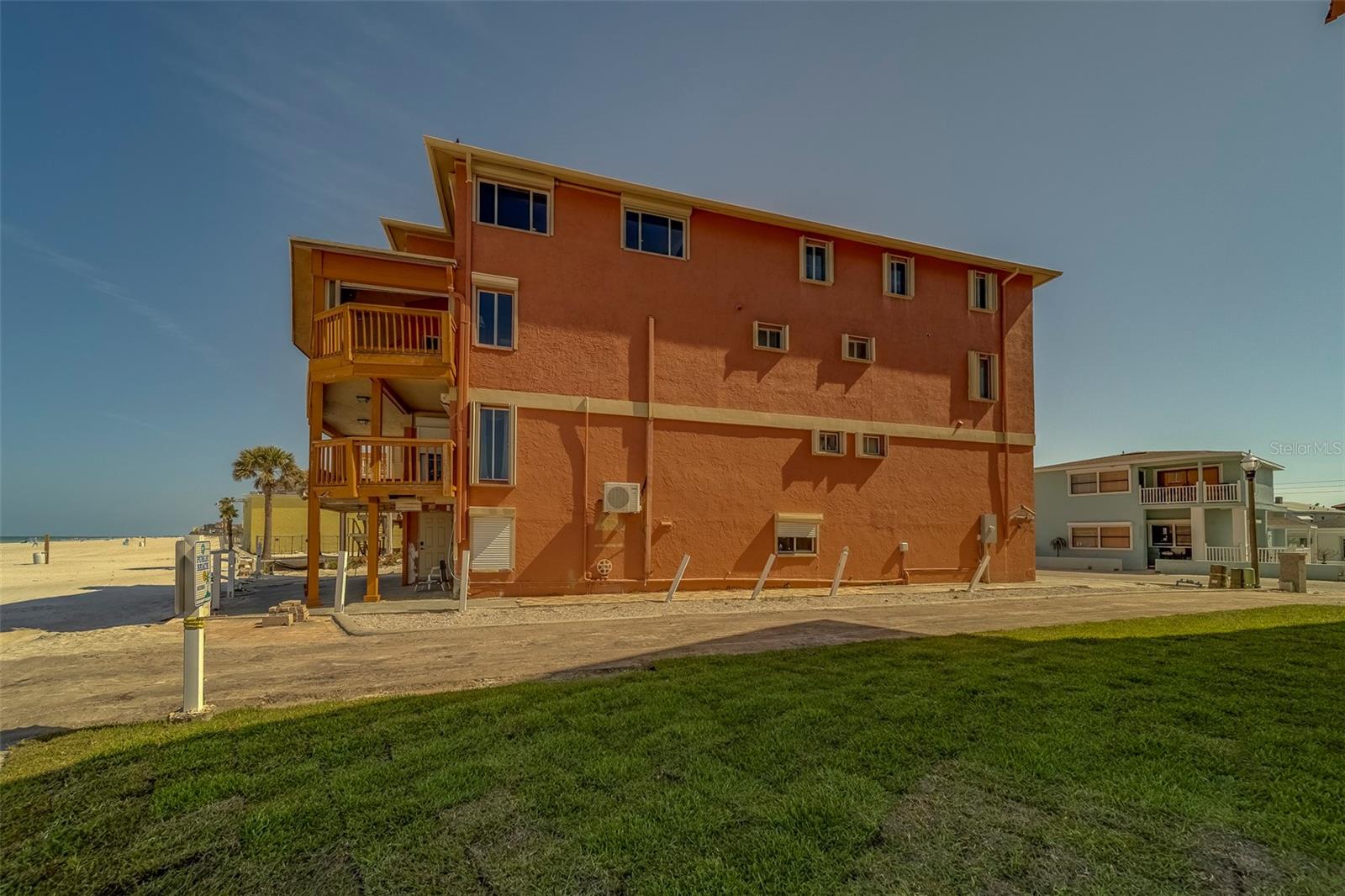 TB8385131 Property Photo