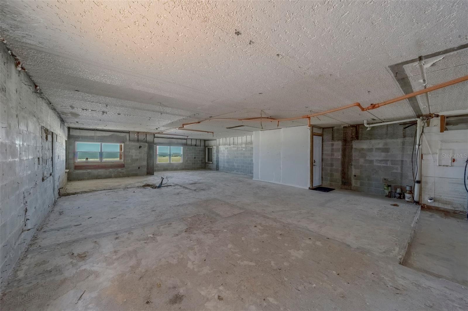 TB8385131 Property Photo