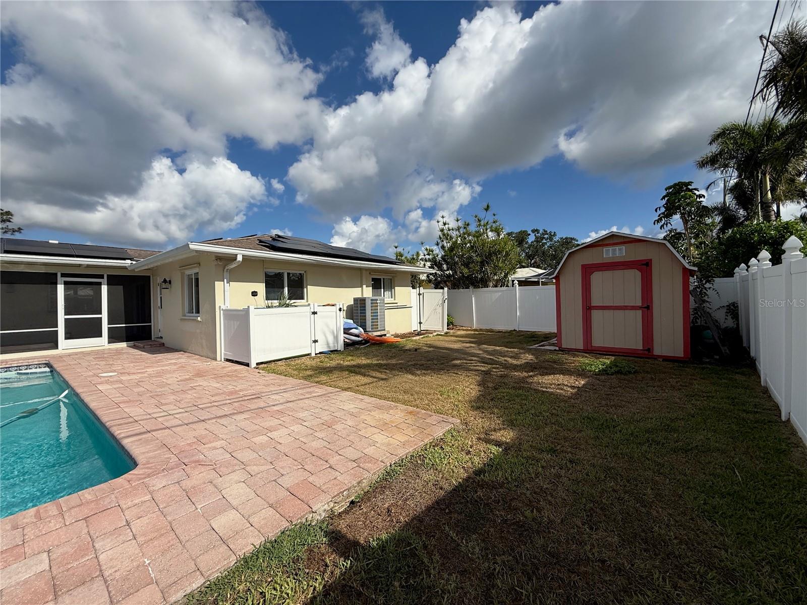 5201 DENVER ST NE, ST PETERSBURG, FL, 33703