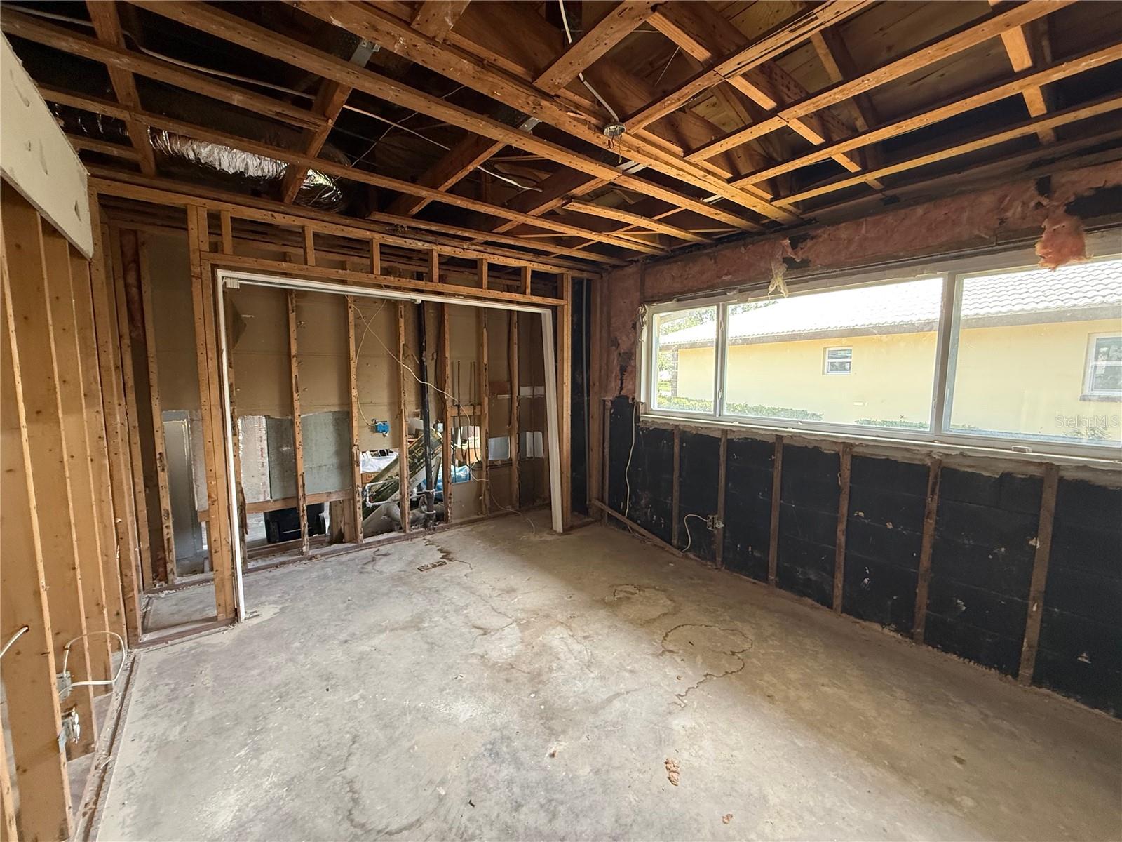 5201 DENVER ST NE, ST PETERSBURG, FL, 33703