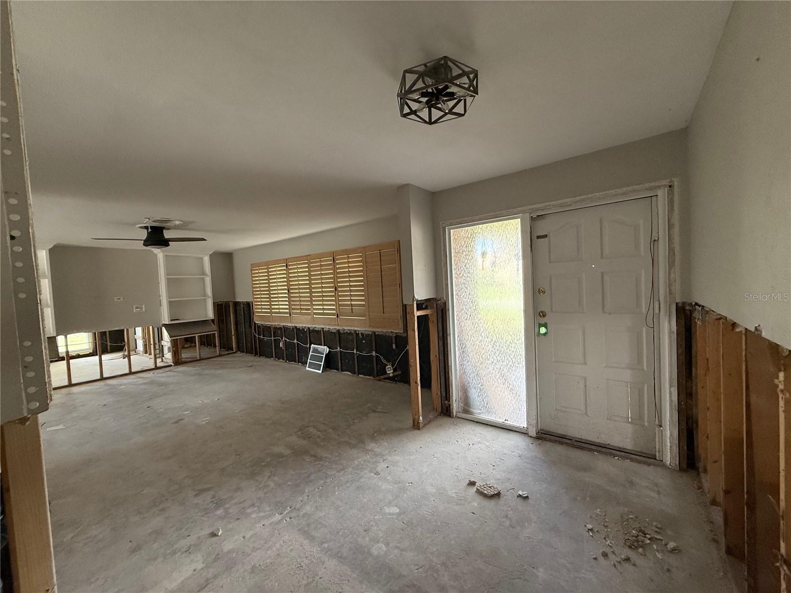 5201 DENVER ST NE, ST PETERSBURG, FL, 33703