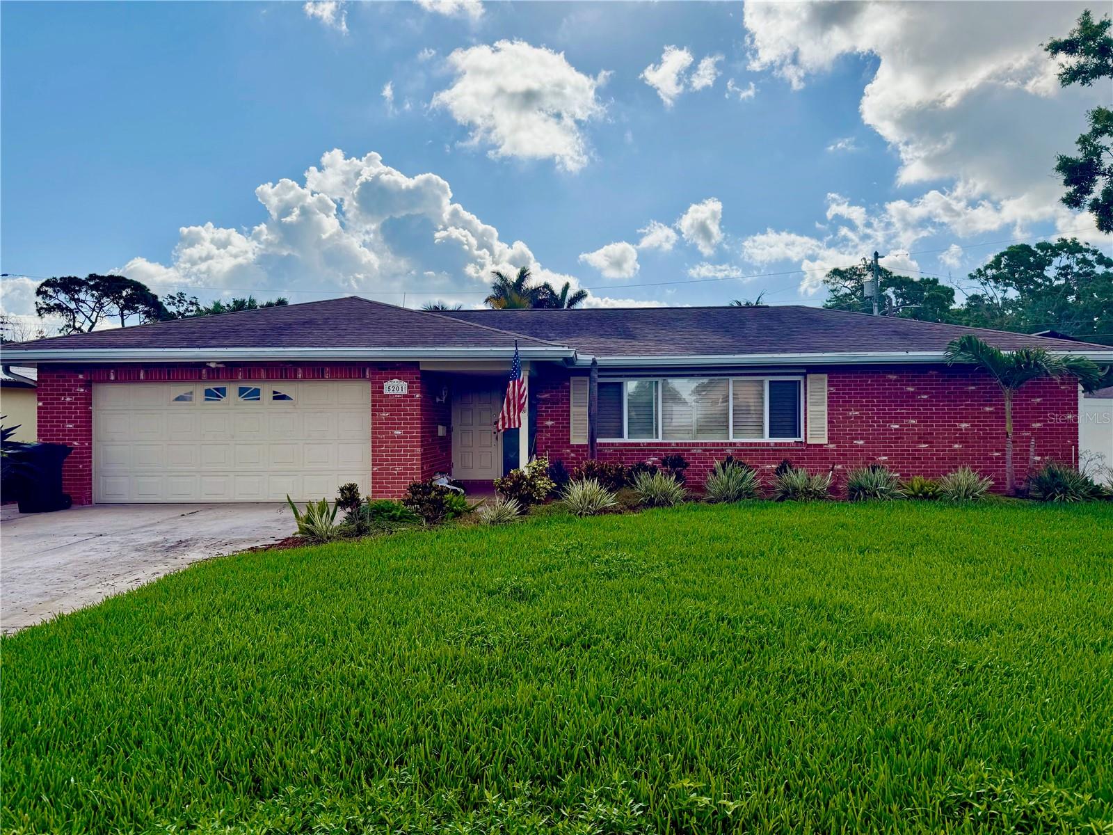 5201 DENVER ST NE, ST PETERSBURG, FL, 33703