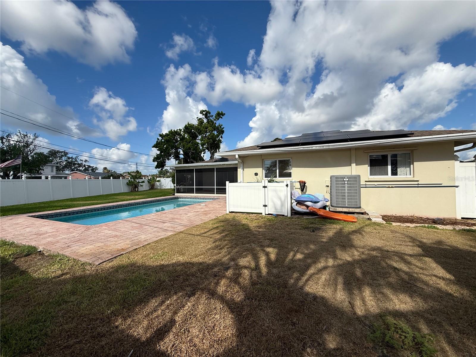 5201 DENVER ST NE, ST PETERSBURG, FL, 33703