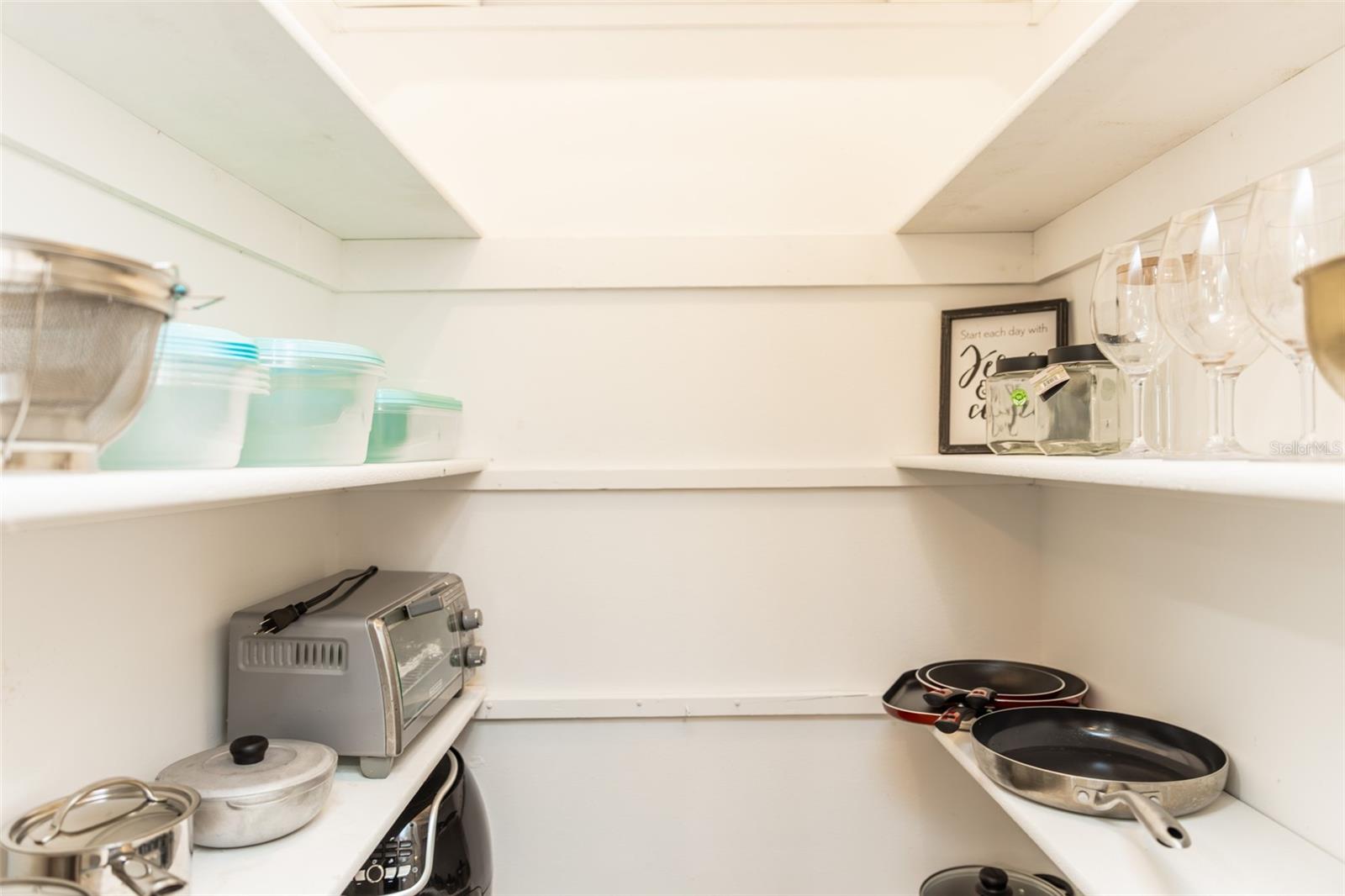 1820 N MERRICK DR, DELTONA, FL, 32738