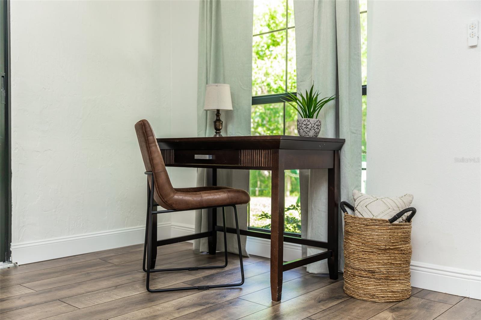 1820 N MERRICK DR, DELTONA, FL, 32738