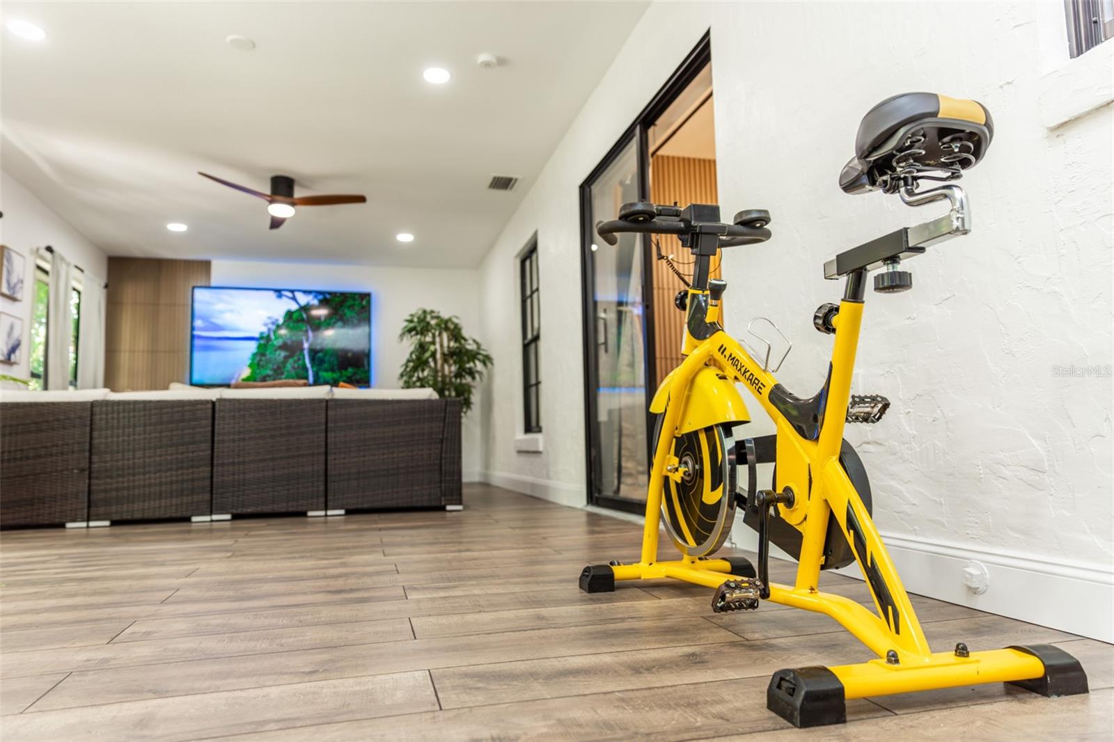 1820 N MERRICK DR, DELTONA, FL, 32738