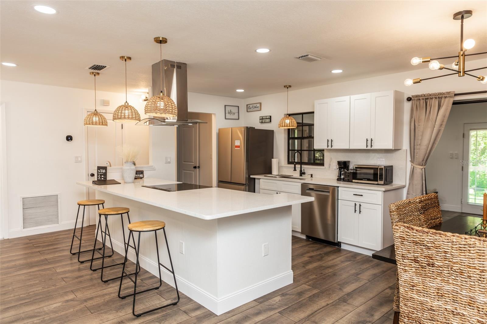 1820 N MERRICK DR, DELTONA, FL, 32738