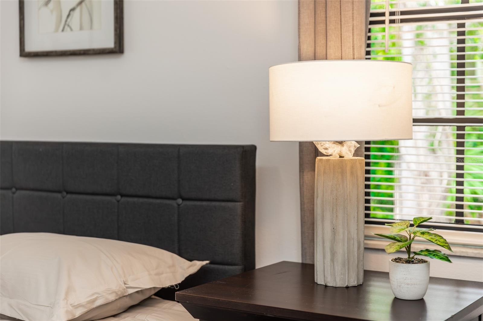 1820 N MERRICK DR, DELTONA, FL, 32738