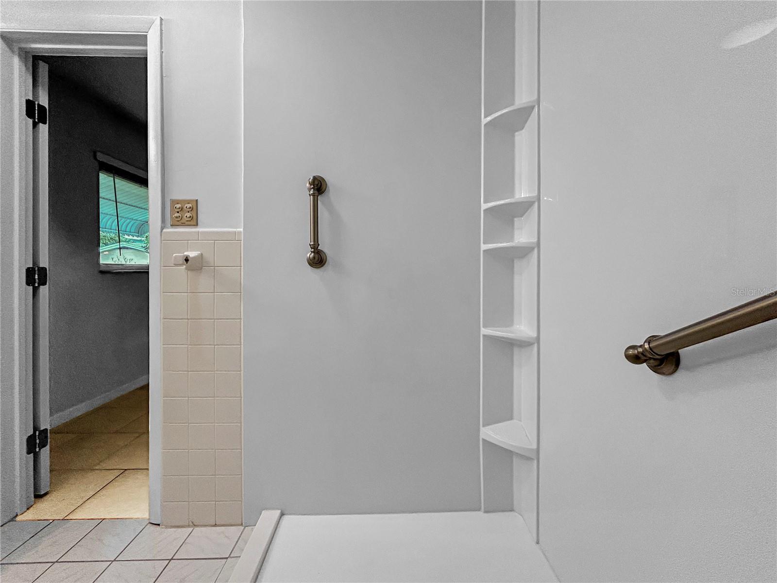 2710 JEWEL RD, BELLEAIR BLUFFS, FL, 33770