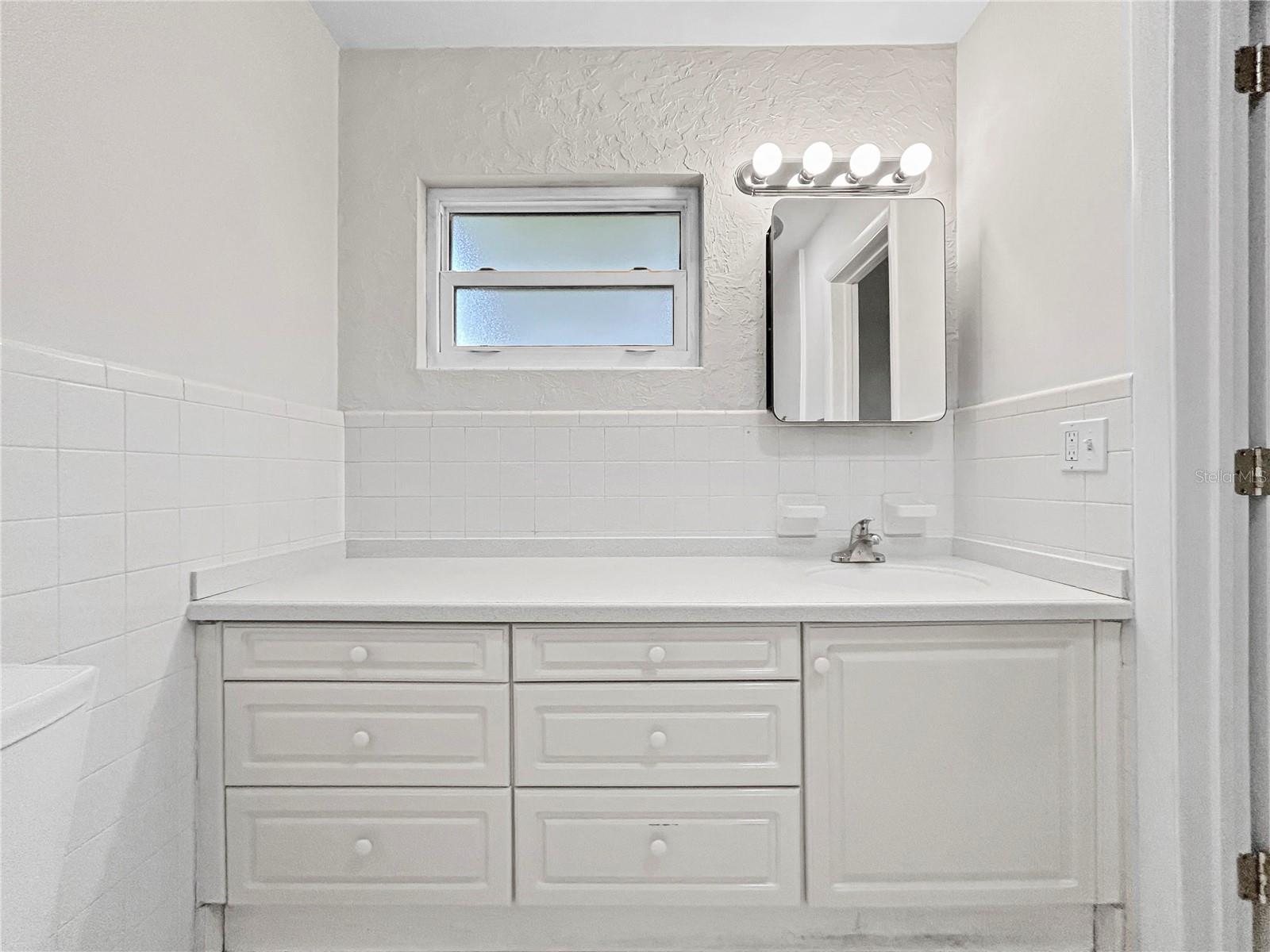 2710 JEWEL RD, BELLEAIR BLUFFS, FL, 33770