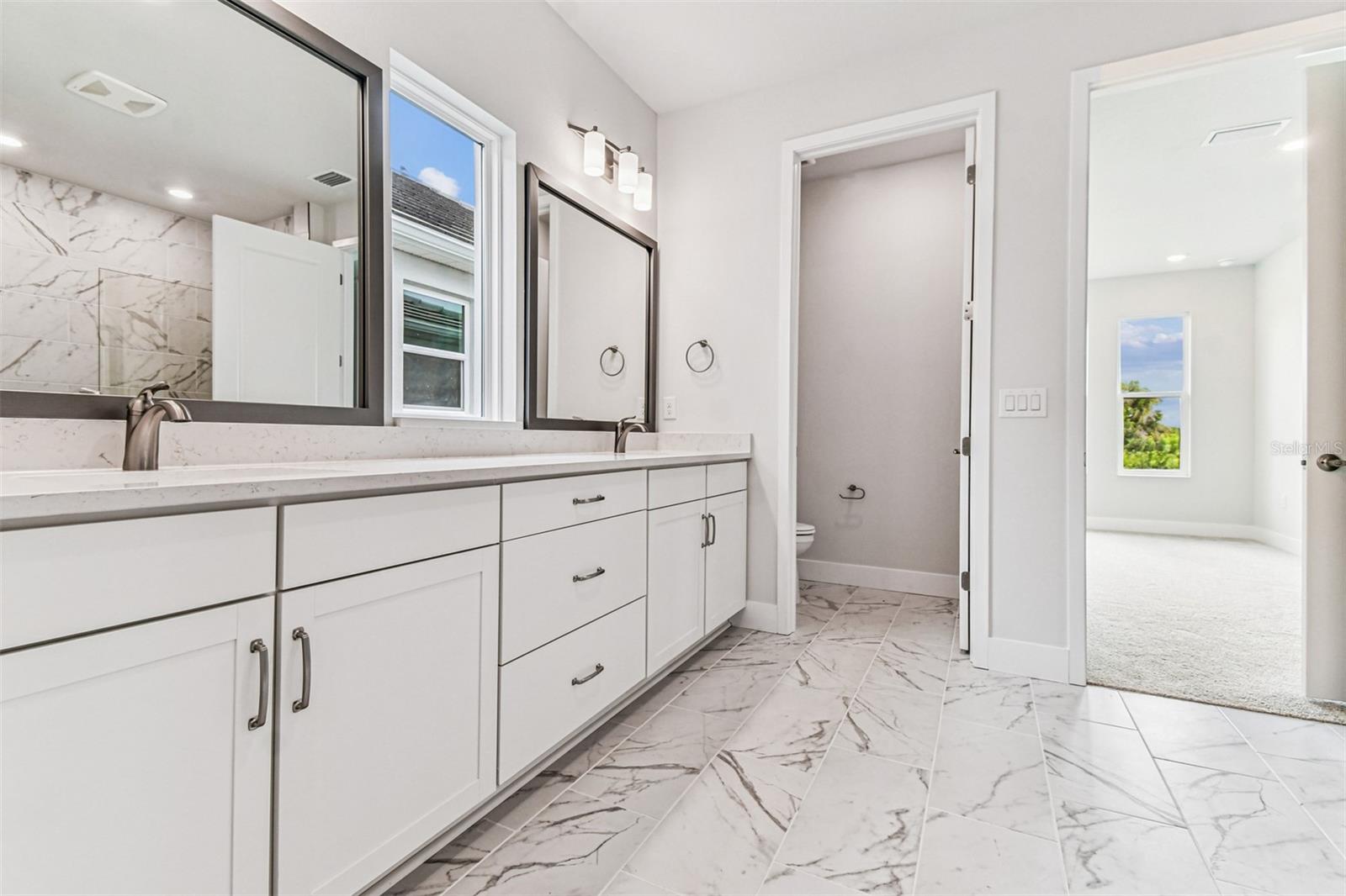 648 ALLORA AVE, NOKOMIS, FL, 34275