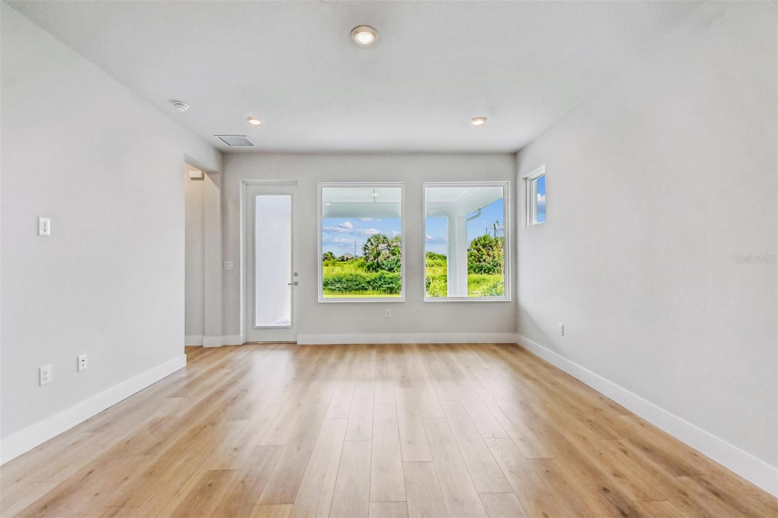 648 ALLORA AVE, NOKOMIS, FL, 34275