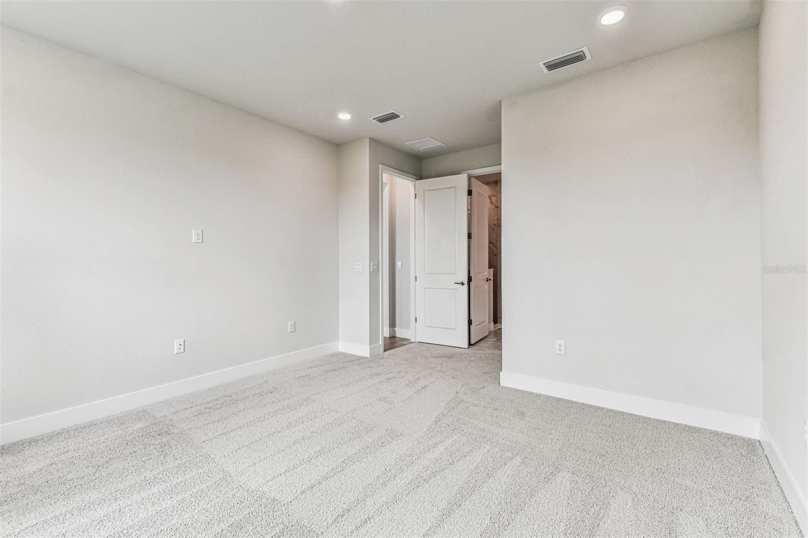 648 ALLORA AVE, NOKOMIS, FL, 34275