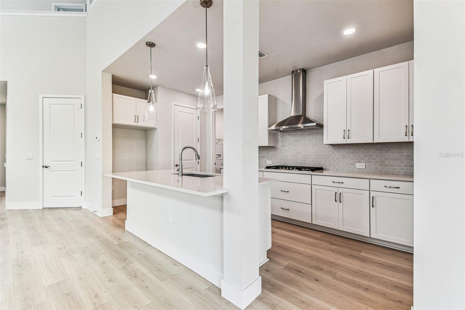 648 ALLORA AVE, NOKOMIS, FL, 34275