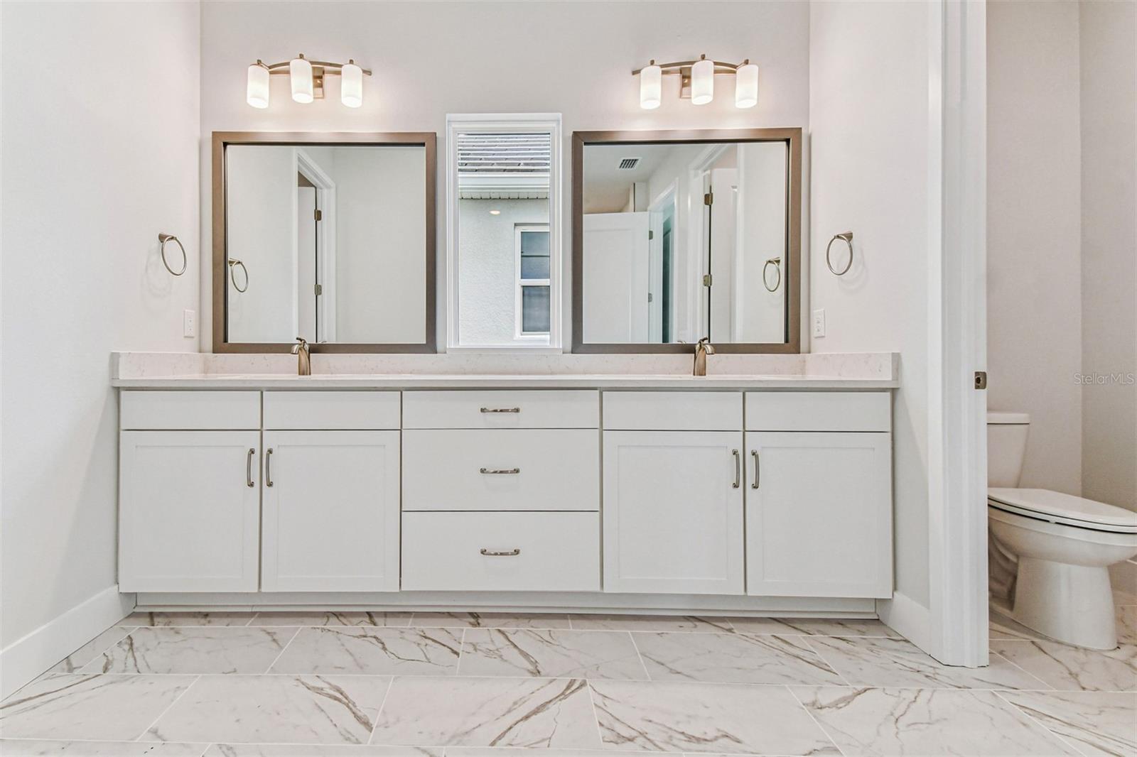 648 ALLORA AVE, NOKOMIS, FL, 34275