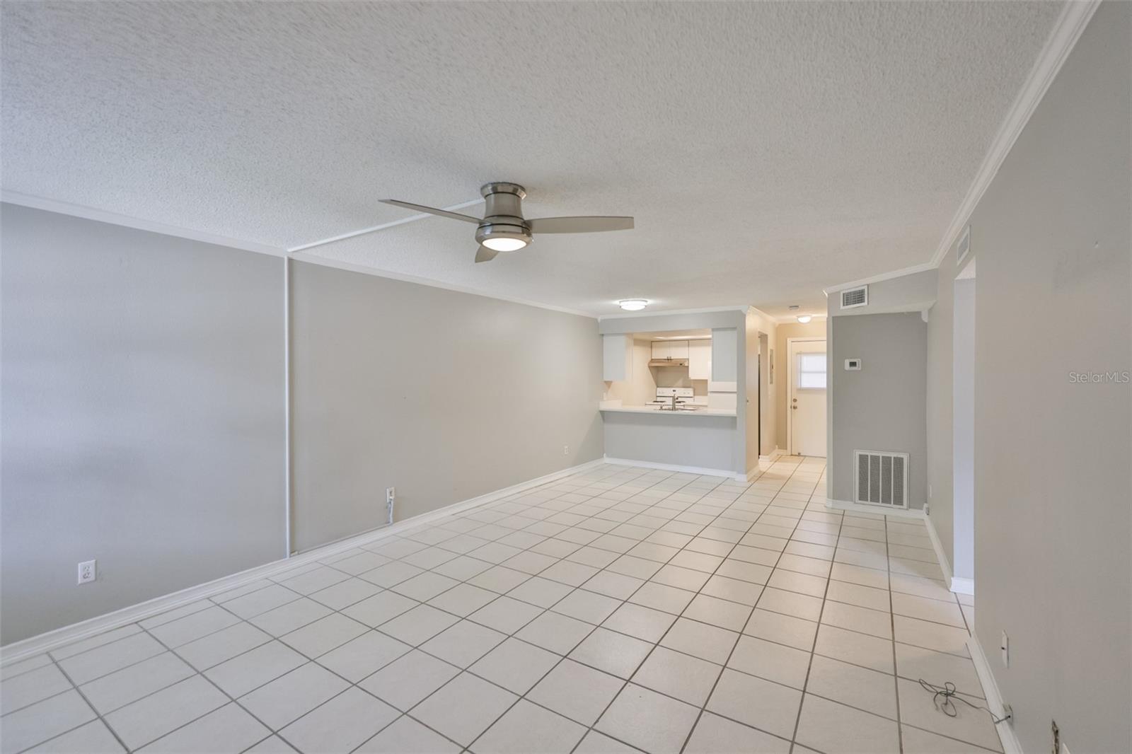 4801 W MCELROY AVE #D104, TAMPA, FL, 33611