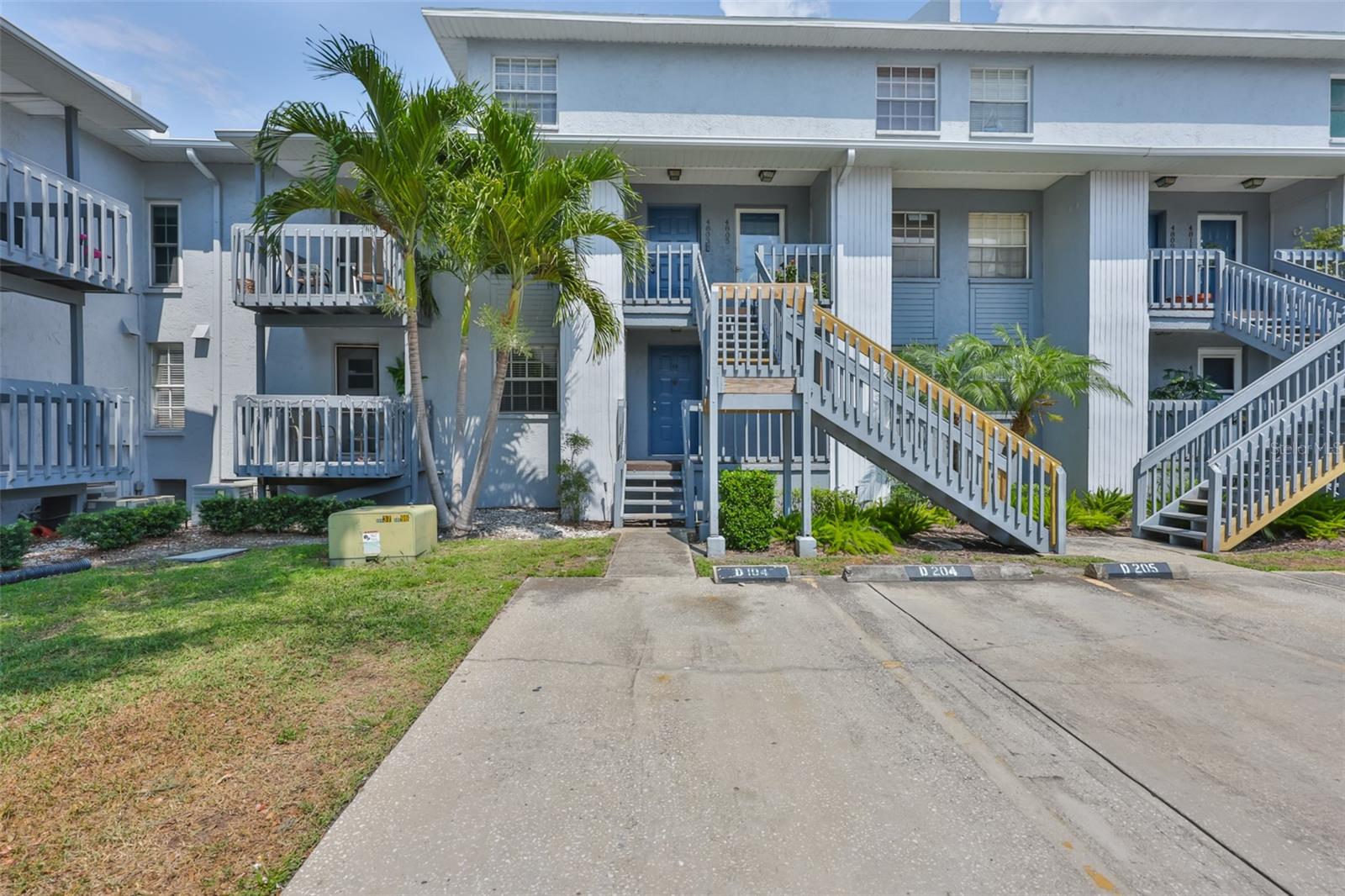 4801 W MCELROY AVE #D104, TAMPA, FL, 33611