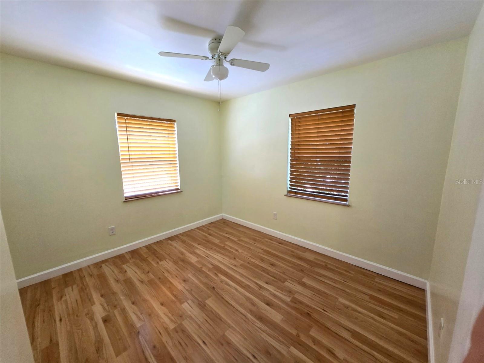 1611 CANTERBURY RD N, ST PETERSBURG, FL, 33710