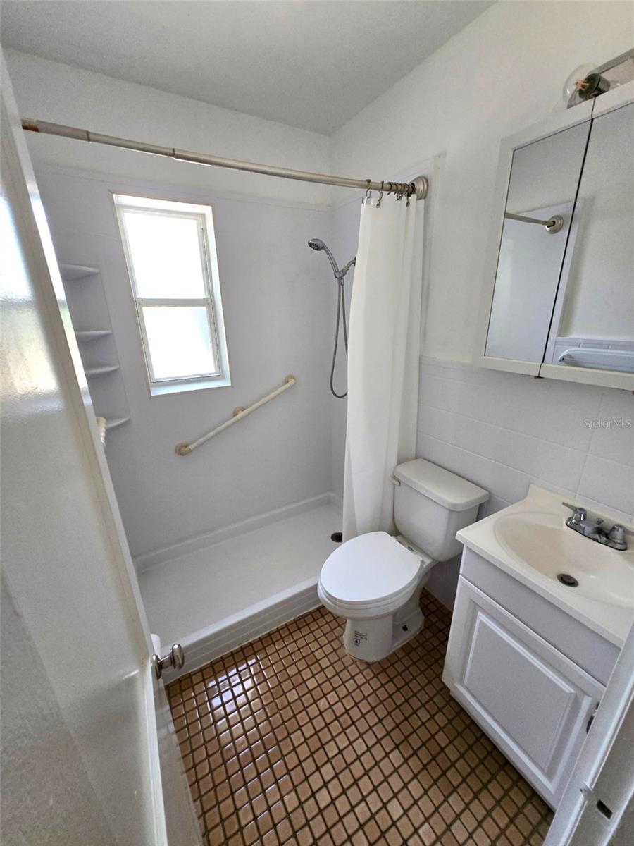 1611 CANTERBURY RD N, ST PETERSBURG, FL, 33710