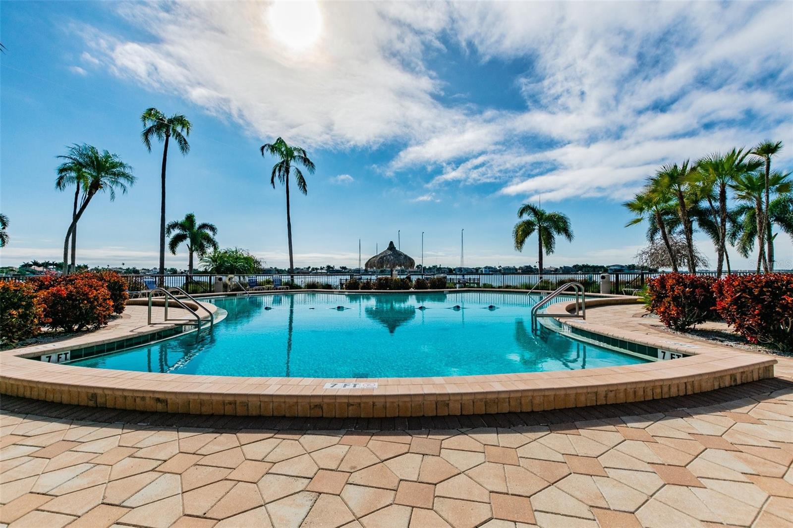 4900 BRITTANY DR S #1812, ST PETERSBURG, FL, 33715