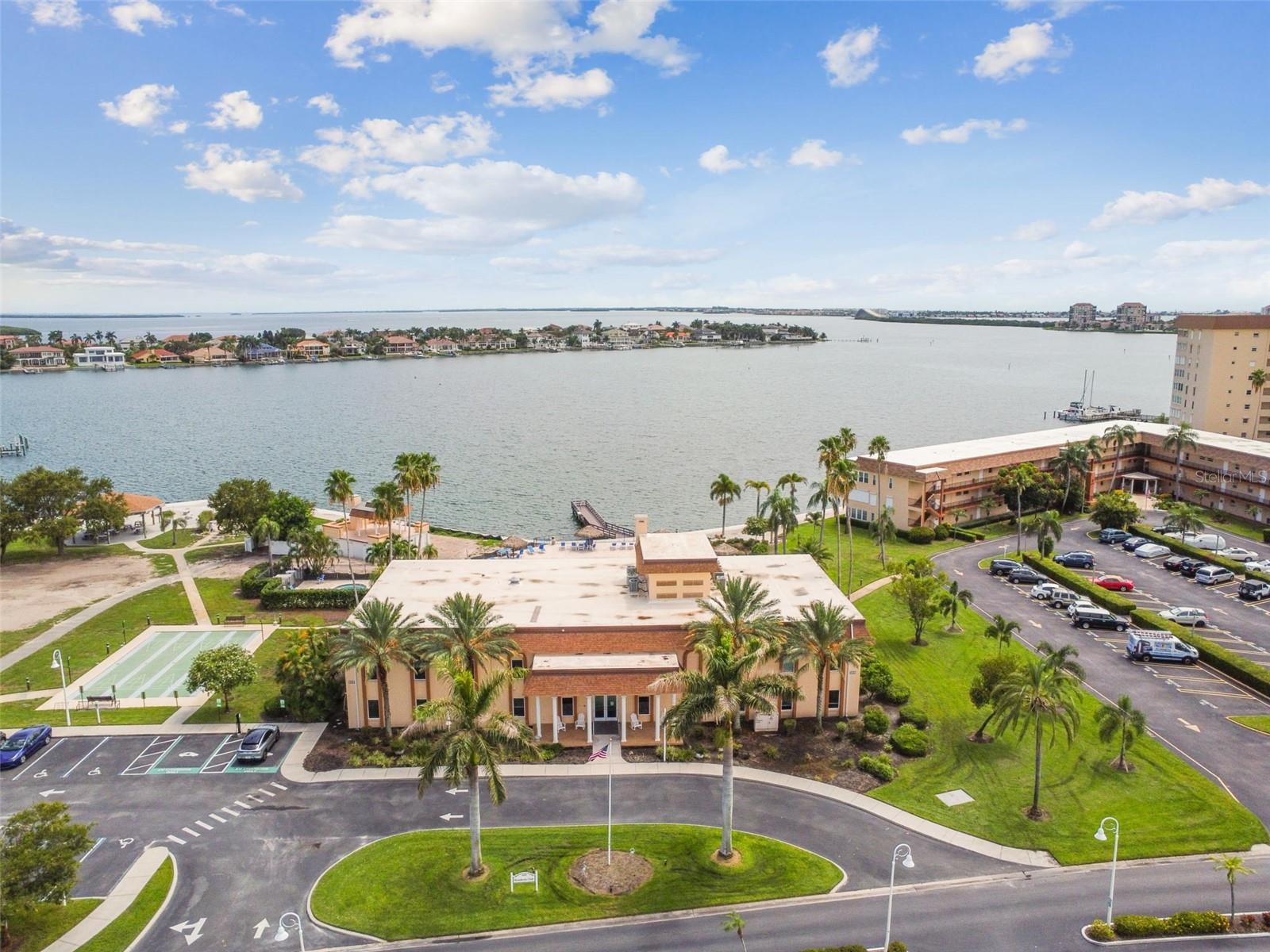 4900 BRITTANY DR S #1812, ST PETERSBURG, FL, 33715