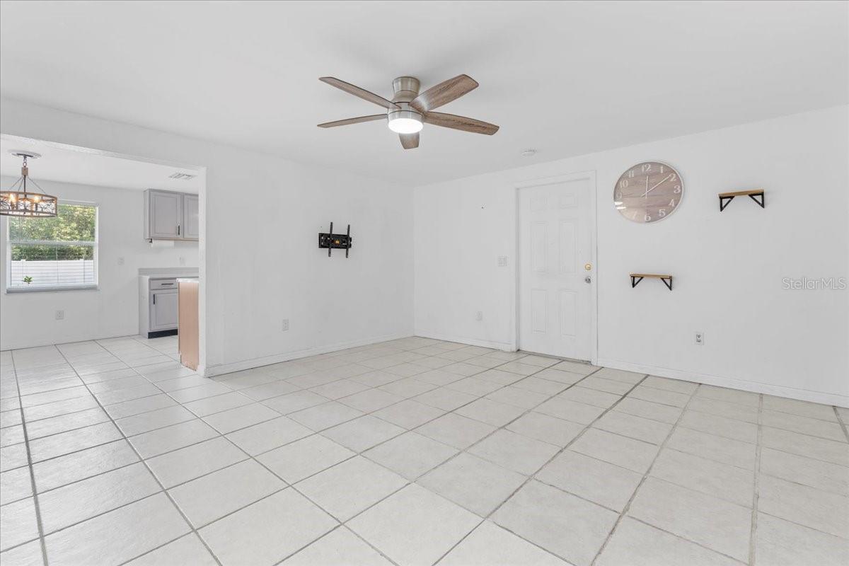 281 SEMINOLE BLVD NW, PORT CHARLOTTE, FL, 33952