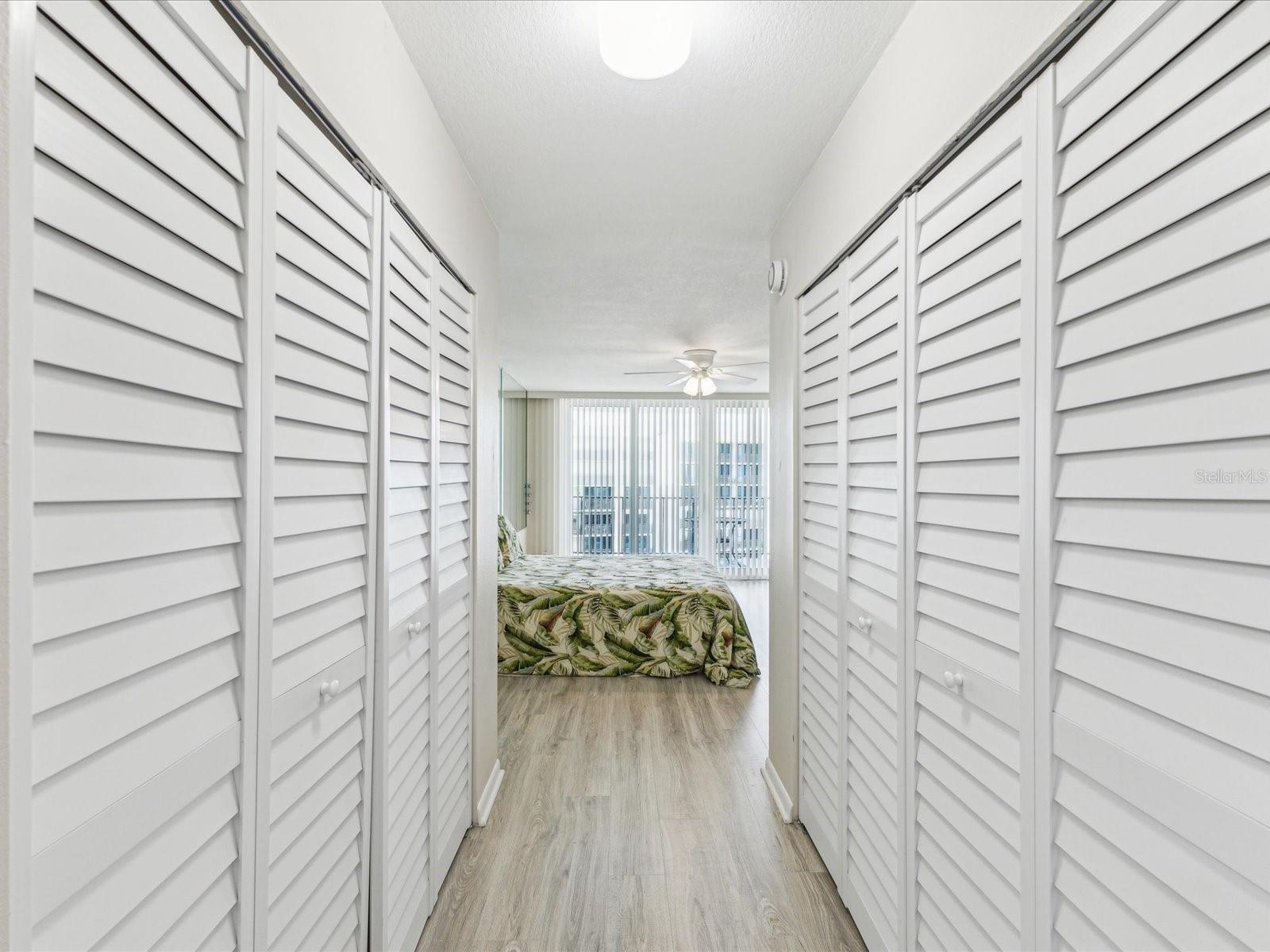 1400 GULF BLVD #701, CLEARWATER BEACH, FL, 33767