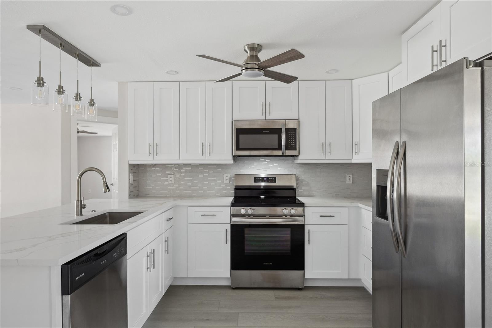 10517 GREENWAY AVE, ENGLEWOOD, FL, 34224