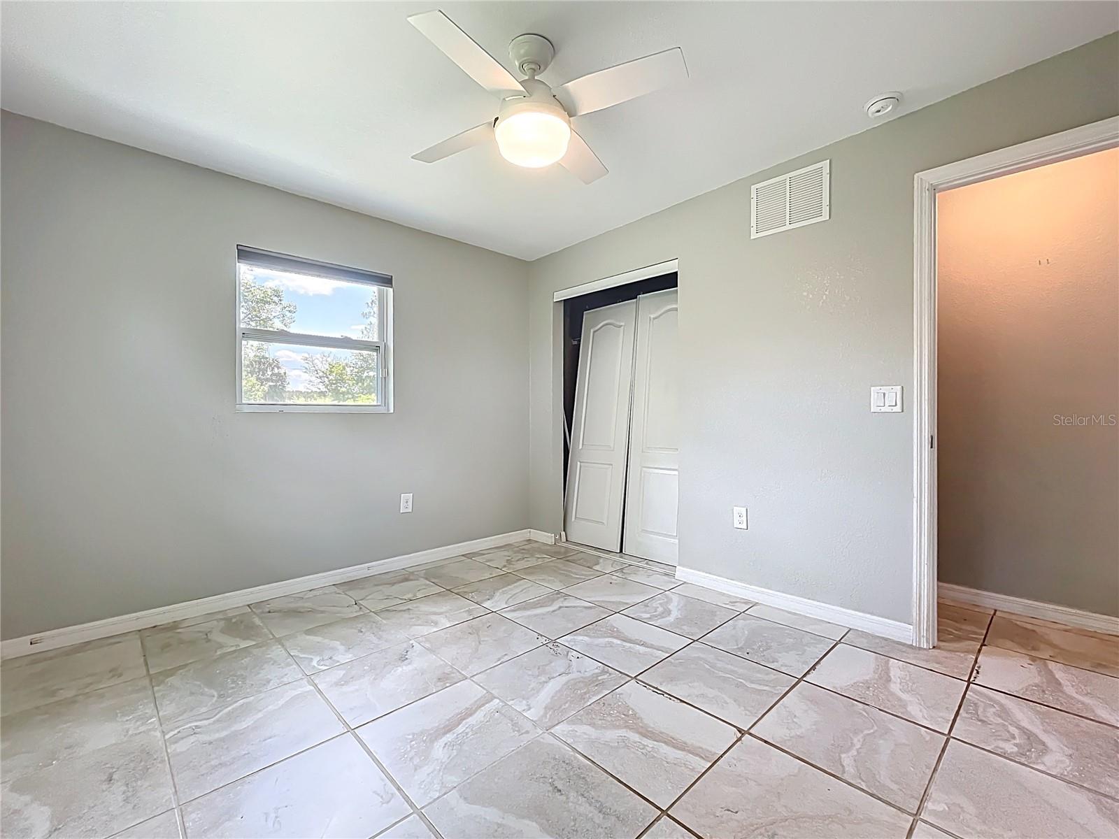 9506 NUMBER TWO RD, HOWEY IN THE HILLS, FL, 34737